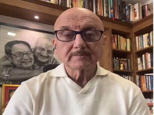 Anupam Kher Recites Heartfelt Poem On Kashmiri Hindus Exodus Day