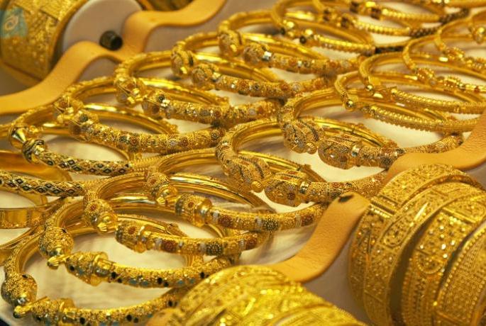 Dri Seizes Nearly Kg Gold Worth Rs Crore At Mumbai Airport