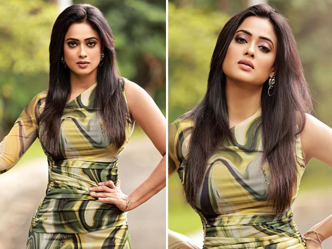 At The Age Of Shweta Tiwari Flaunted Her Hot Figure In A Green One