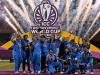 India Lifts First ODI World Cup Trophy: हरमनप्रीतसह संघातील खेळाडूंनी खास अंदाजात उंचावली ट्रॉफी (VIDEO)