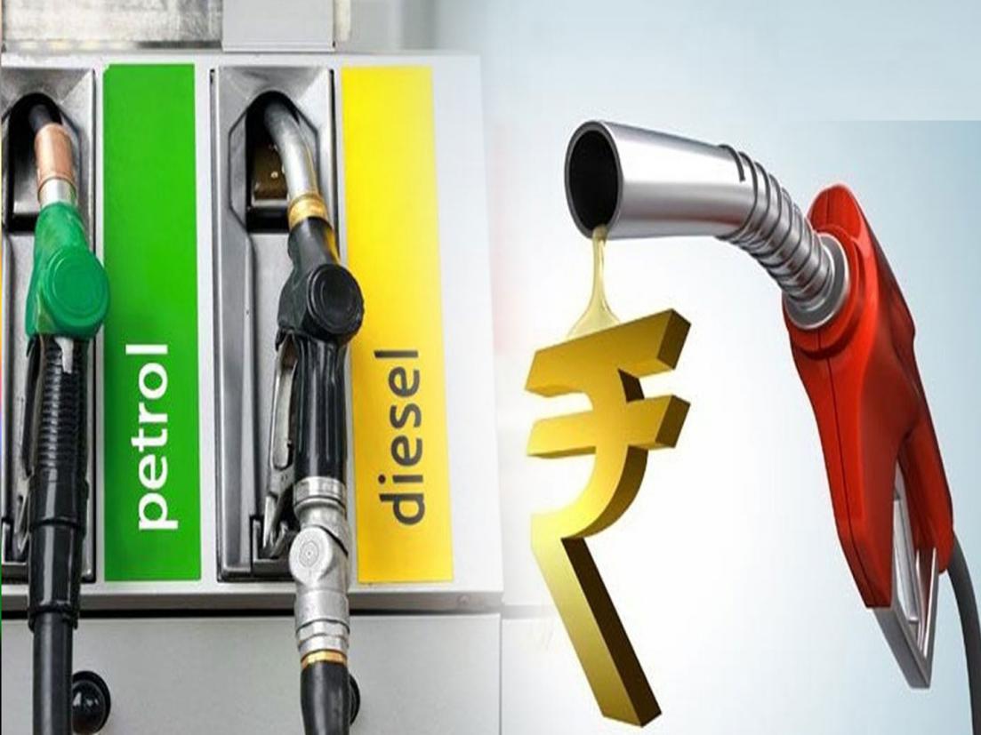 Petrol Diesel Price Hike: सलग चौथ्या दिवशी इंधन महाग! पेट्रोल, डिझेलच्या किमती पुन्हा वधारल्या; जाणून घ्या नवे इंधनदर - Marathi News | petrol price hike 25 paise and diesel hike ...