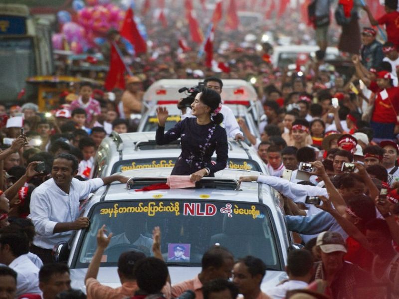 Do You Know Of Myanmar'S Leader Aung San Suu Kyi? | म्यानमारच्या नेत्या आंग सान सू ची यांच्याबद्दल तुम्हाला माहिती आहे का ? | Lokmat.Com
