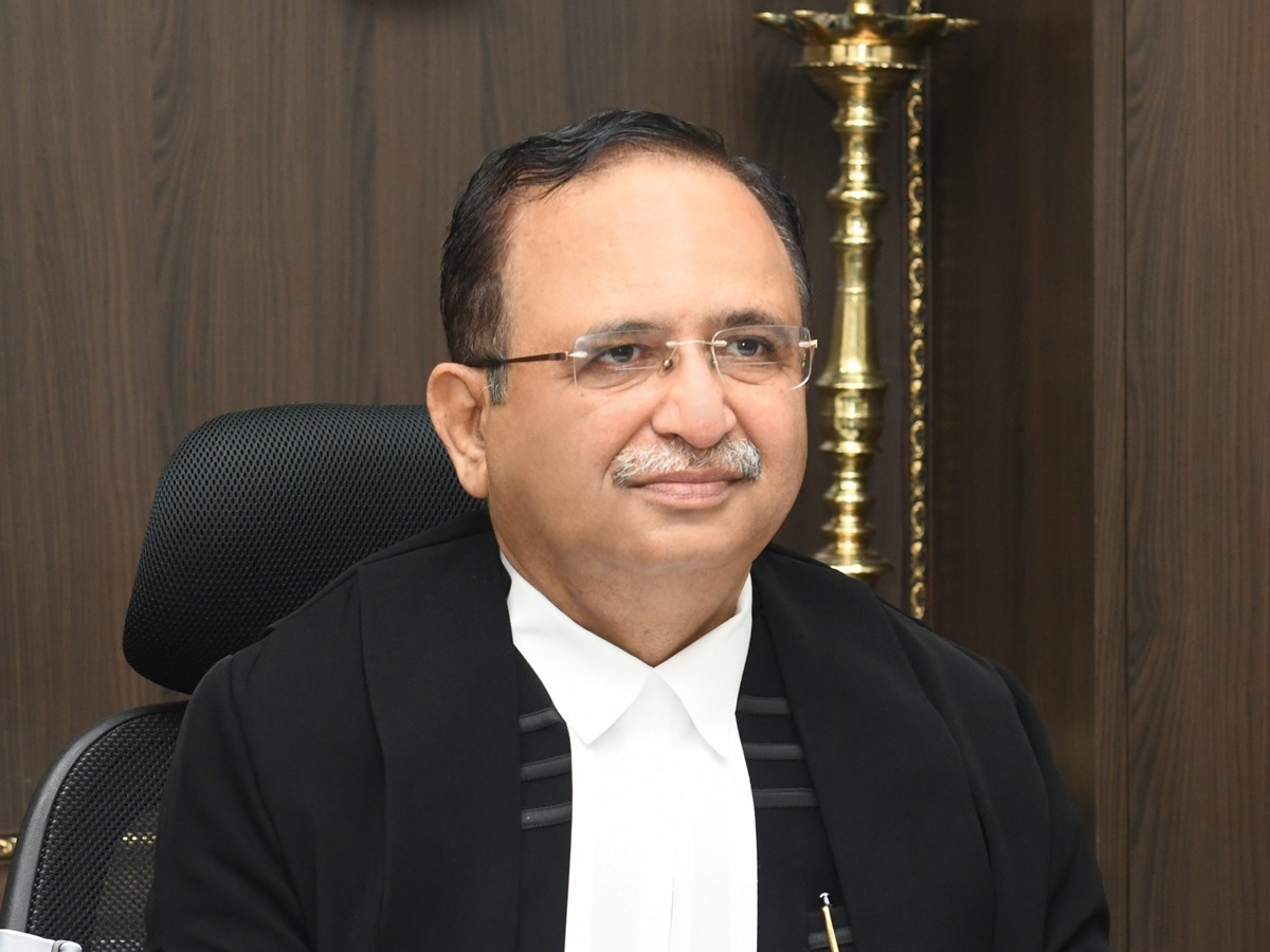उच्च न्यायालयाच्या मुख्य न्यायमूर्तीपदी आलोक आराधे Mumbai Marathi News |  Alok Aradhe appointed as Chief Justice of the High Court | Latest Mumbai  News at Lokmat.com