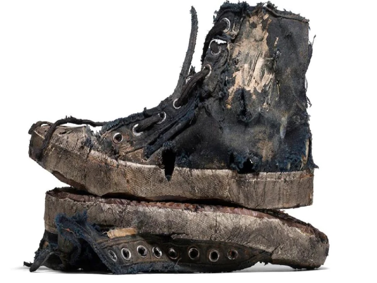 balenciaga destroyed sneakers