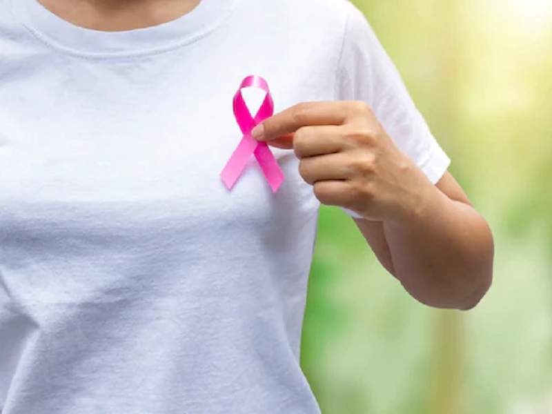 Breast Cancer : भारतात दर ४ मिनिटाला एका महिलेला ब्रेस्ट कॅन्सर