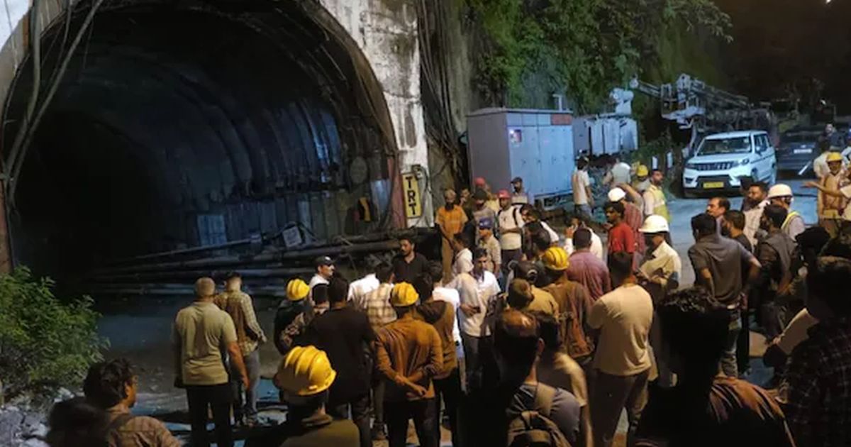 उत्तराखंडमध्ये बोगदा खचून २० कामगार अडकले