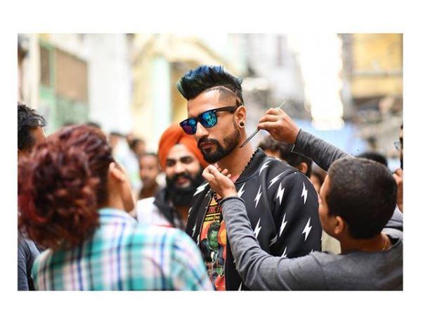 Different Hairstyles Of Bollywood Celebrities  InstaZoom  Watch this  amazing videos of bollywood actors getting a haircut from HakinAalim  SanjayDutt VickyKaushal VarunDhawan SonuSood SaifAliKhan  By Zoom  TV  Facebook 