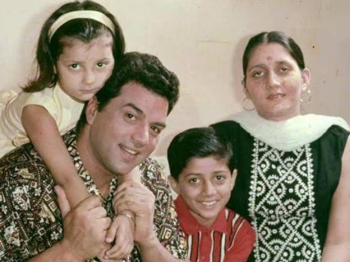 हेमा मालिनी इतकीच सुंदर दिसते धर्मेंद्र यांची पहिली पत्नी, मग अभिनेत्याने  का केलं दुसरं लग्न? - Marathi News | dharmendra first wife prakash kaur is  beautiful as hema malini ..., image size:1200x900