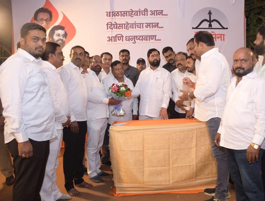 भिंगार शहर प्रमुखासह तीन माजी नगरसेवक शिंदे गटात; अहमदनगर शहरात मिळणार ...