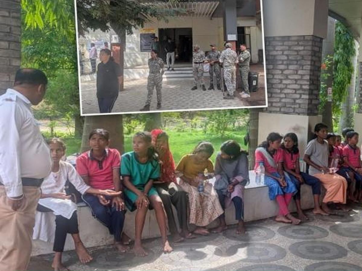सर्पदंशाने तीन विद्यार्थिनींचा मृत्यू, आश्रमशाळेचा परवाना रद्द