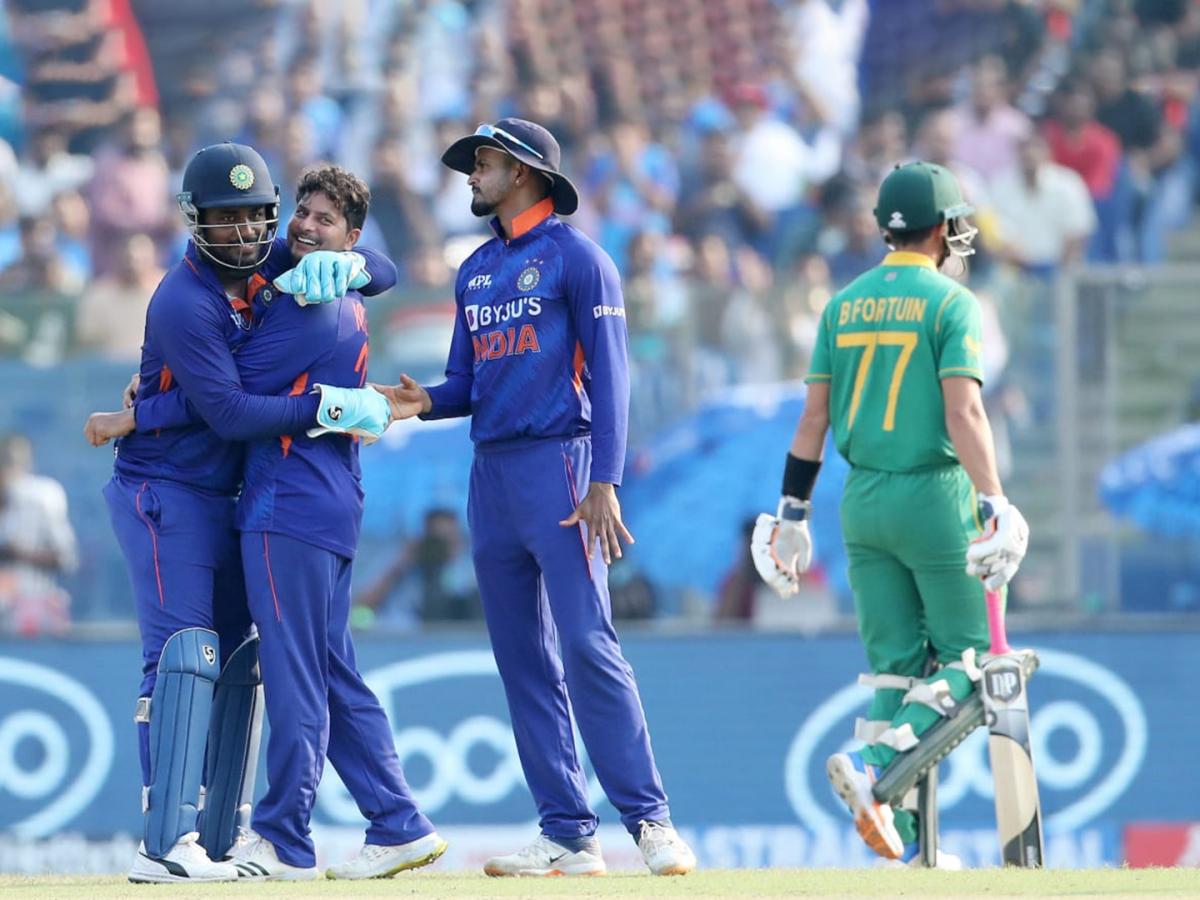 IND Vs SA, 3rd ODI Live Updates : भारताची ऑस्ट्रेलियाच्या ...