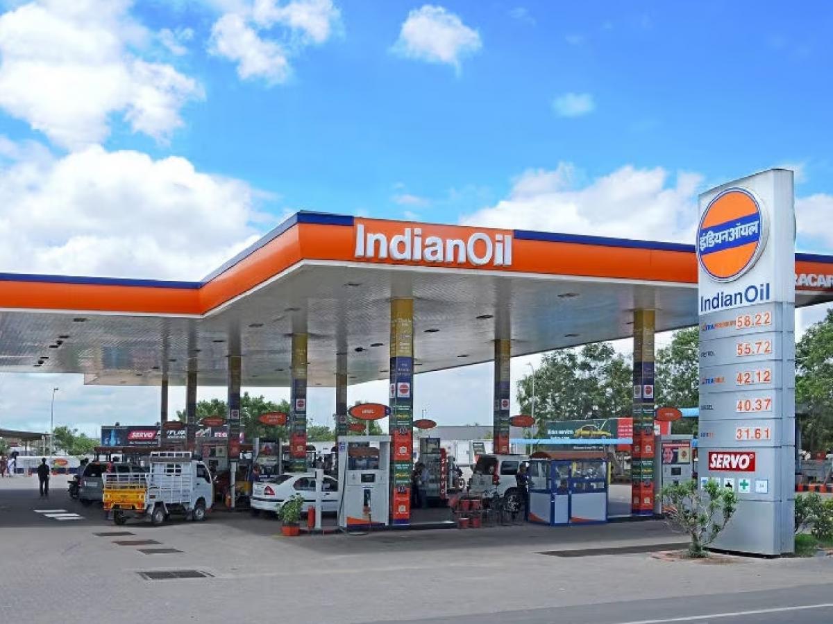 Indian Gas आता Indian Oil च्या पंपांवर आखाती देशांतून येणारे पेट्रोल-डिझेल मिळणार ...