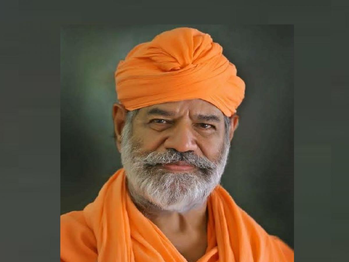जगद्गुरू चारूकिर्ती भट्टारक महास्वामी यांचे महानिर्वाण, अंत्यदर्शनासाठी ...
