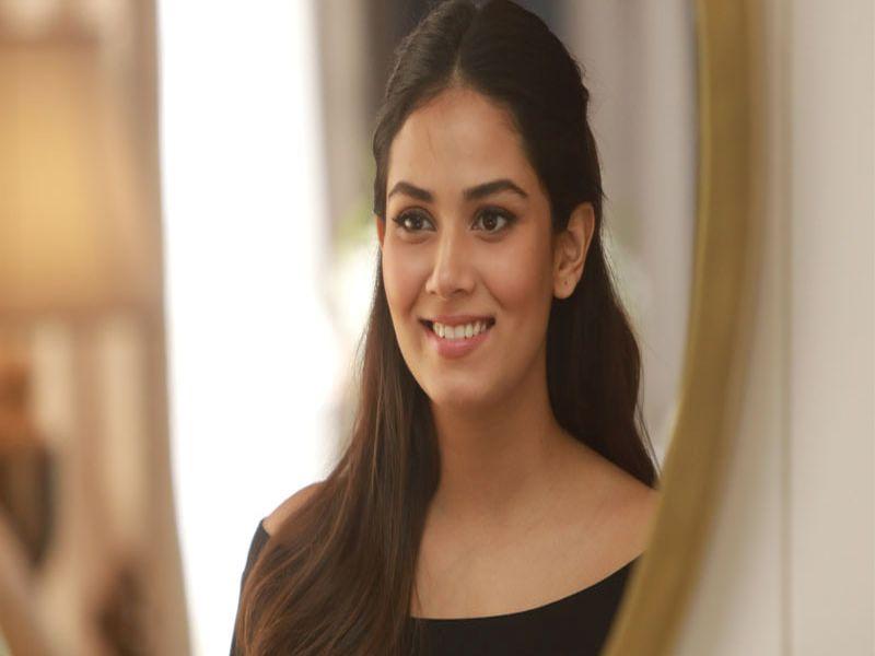 Meer Rajpar शाहिद कपूरची बायको मीरा राजपूत सांगतेय, सुंदर त्वचा आणि केसांसाठी खास ...