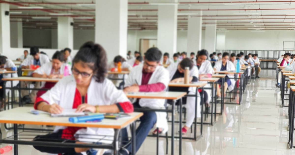 पेपरफुटीवर उपाय, प्रश्नपत्रिका परीक्षेच्या दिवशीच तयार करा; नंदन निलेकणी यांनी दिला नवा प्रस्ताव; समितीत हाेणार विचार