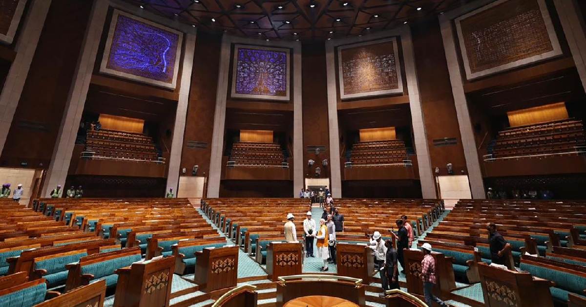 New Parliament राज्यसभेसाठी कमळ अन् लोकसभेसाठी मोरापासून प्रेरित