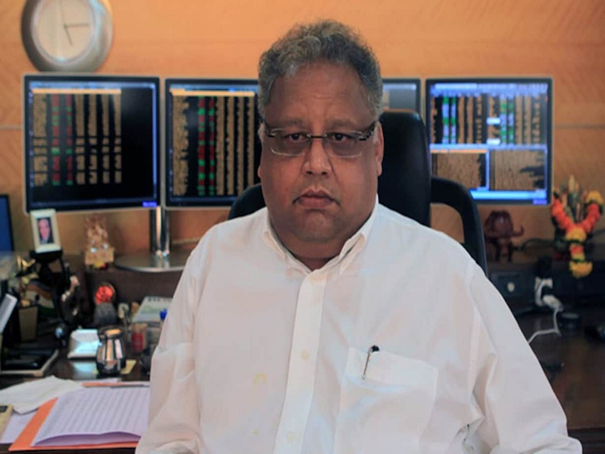 Rakesh Jhunjhunwala राकेश झुनझुनवाला यांना मोठा झटका, तीन महिन्यांत तब्बल 8 हजार कोटी बुडाले