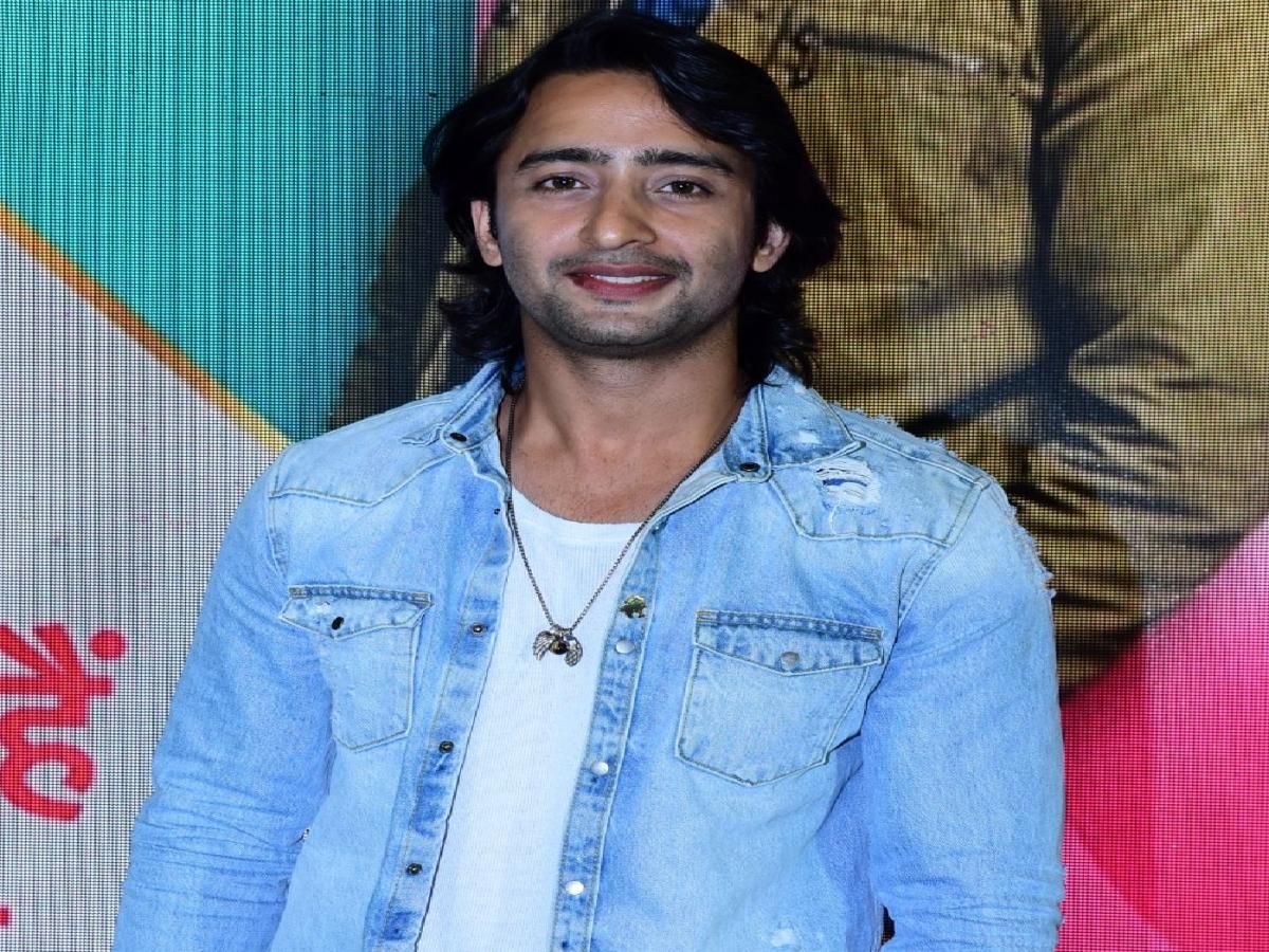 Pyaro Shaikh ‘ये रिश्ते है प्यार के’च्या सेटवर शाहीर शेखने केली मस्करी - Marathi ...