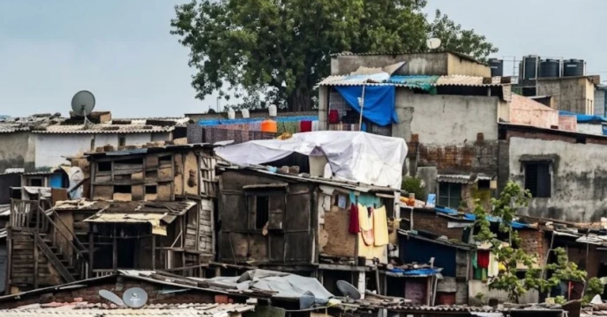 Mumbai: उंच झोपड्यांच्या कारवाईवरून पालिकेच्या महासभेत रणकंदन; काँग्रेस, उद्धवसेनेचे शिष्टमंडळ आयुक्तांना भेटले