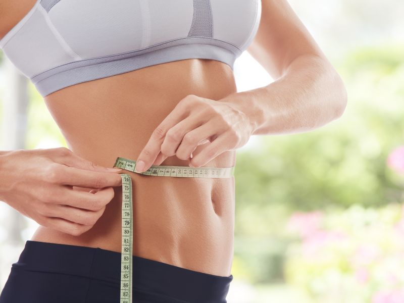 वजन कमी करायचंय?; दिवसाची सुरुवात 'या' 5 सवयींपासून करा - Marathi News | Do  these 5 things in morning for faster weight loss | Latest health News at  Lokmat.com
