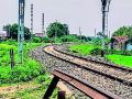 ब्रिटिशकालीन रेल्वे मार्गावर विद्युतीकरणाला वेग - Marathi News | Accelerate electrification on British-era railways | Latest bhandara News at Lokmat.com