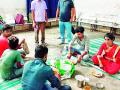 ८०० बेघरांना मिळाला तात्पुरता निवारा - Marathi News | Temporary shelter for the ८०० homeless | Latest gadchiroli News at Lokmat.com