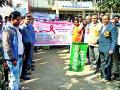 एड्सबाधितांना आपुलकीने मदत करा - Marathi News | Helping AIDS victims affectionately | Latest gondia News at Lokmat.com