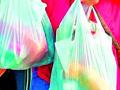 प्लास्टिकबंदी मोहिमेतून १.६५ लाखांचा दंड वसूल - Marathi News | Plastic ban campaign charges a fine of Rs 1.65 Lac. | Latest gondia News at Lokmat.com