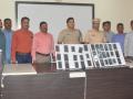 साडेतीन लाखांच्या ३३ मोबाईलसह दोघे ताब्यात - Marathi News | 2 arrested with 33 mobile handsets | Latest jalana News at Lokmat.com