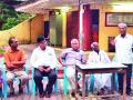 सरकारच्या दुर्लक्षामुळेच मुंबईत चेंगराचेंगरी - Marathi News | Due to government's lack of stamp duty in Mumbai | Latest nashik News at Lokmat.com