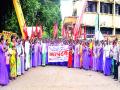 आशा, गटप्रवर्तकांची विभागीय आयुक्त कार्यालयावर निदर्शने - Marathi News | Demonstrations on Asha, Group Proclaimers Divisional Commissioner's Office | Latest nashik News at Lokmat.com