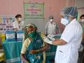 Corona vaccine In Kolhapur : जिल्ह्यात ४५४, शहरात केवळ ६५ नागरिकांचे लसीकरण - Marathi News | Vaccination of 454 citizens in Kolhapur district and only 65 in the city | Latest kolhapur News at Lokmat.com