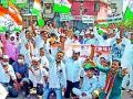 काँग्रेसचा बैलबंडी मोर्चा - Marathi News | Congress' Balbandi Morcha | Latest gondia News at Lokmat.com