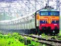 पुणे रेल्वेचा मार्ग अचानक बदलल्याने गोंधळ - Marathi News | The sudden change in the way of the Pune railway is a mess | Latest nashik News at Lokmat.com