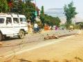 विद्युत पोल रस्त्यावर कोसळला - Marathi News |  The electric pole collapsed on the road | Latest nashik News at Lokmat.com