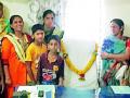 पाण्यासाठी ‘सीओं’च्या खुर्चीला हार - Marathi News | Defeat the 'chair' chair for water | Latest yavatmal News at Lokmat.com