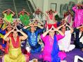 लोकमत सखी मंचतर्फे योग सप्ताह - Marathi News | Yoga Week by Lokmat Sakhi Forum | Latest yavatmal News at Lokmat.com