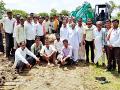 अखेर कालव्याच्या कामाला सुरूवात - Marathi News | Eventually the canal started | Latest bhandara News at Lokmat.com