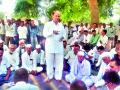 गावात सीसीटीव्ही बसविण्याची मागणी - Marathi News |  Demand for setting up CCTV in the village | Latest nashik News at Lokmat.com