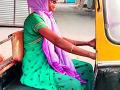 ऑटोमुळे आर्थिक बळासह आत्मविश्वास दुणावला - Marathi News | Auto boosts self-confidence with financial strength | Latest chandrapur News at Lokmat.com