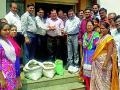 अपर जिल्हाधिकाऱ्यांकडे सव्वा क्विंटल बिज सुपूर्द - Marathi News | Provision of quintal seeds handed over to additional collectors | Latest gadchiroli News at Lokmat.com