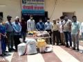 येवला तलाठी संघटनेकडून वृद्धाश्रमास मदतीचा हात - Marathi News | Helping hand to old age home from Yeola Talathi organization | Latest nashik News at Lokmat.com