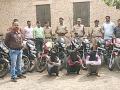 मालेगावी तिघा चोरट्यांकडून १७ दुचाकी जप्त - Marathi News | 17 bikes were seized from three thieves in Malegaon | Latest nashik News at Lokmat.com