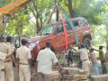 वन विभागातर्फे १२ लाखाचे साहित्य जप्त - Marathi News | Forest department confiscates 12 lakh items | Latest nandurbar News at Lokmat.com