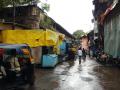 पावसामुळे बेघरांनी घेतला भाजीमंडईचा ताबा - Marathi News | Due to the rains, the homeless took control of Vegetable | Latest nashik News at Lokmat.com