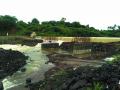 म्हाळुंगी नदीच्या पूराने पर्यायी रस्ता वाहून गेला - Marathi News |  The alternative route was flooded by floods of the Mhlungi River | Latest nashik News at Lokmat.com
