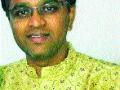 चारचाकी कठड्यावर आदळून युवक ठार - Marathi News | Youth killed on four-wheeler racket | Latest nashik News at Lokmat.com