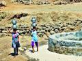 पूर्व भागात पाणी विकत घेण्याची वेळ - Marathi News |  Time to buy water in the eastern part | Latest nashik News at Lokmat.com