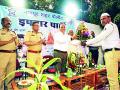 नागपूर वाहतूक पोलिसांतर्फे इफ्तार पार्टीचे आयोजन - Marathi News | Nagpur Transport Police organized a Iftar party | Latest nagpur News at Lokmat.com
