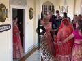 अमेरिकन नवरीने पहिल्यांदाच हौशीने घातला घागरा, घरच्यांनी दिली अशी भारी रिॲक्शन - पाहा व्हायरल व्हिडिओ - Marathi News | American Bride wore Lehenga For the First Time Reaction of her Family Viral Video : The reaction of the family after seeing the American Bride wearing Ghagra for the first time, see the viral video | Latest sakhi News at Lokmat.com